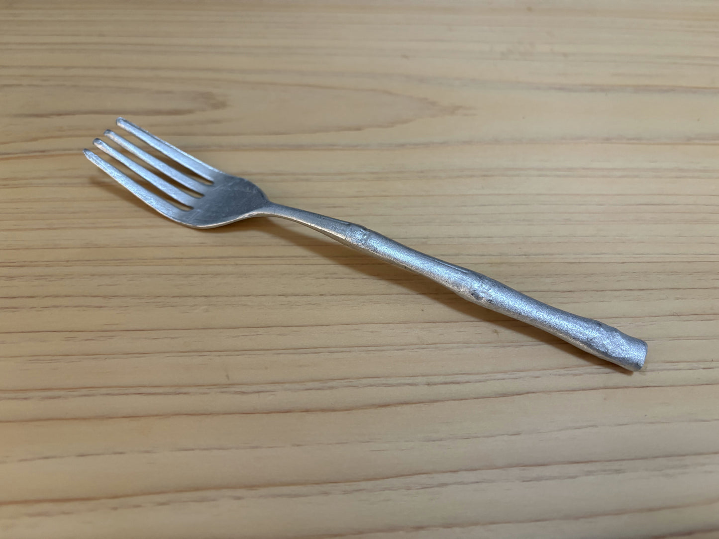 軽くて扱いやすいアルミ製カトラリー