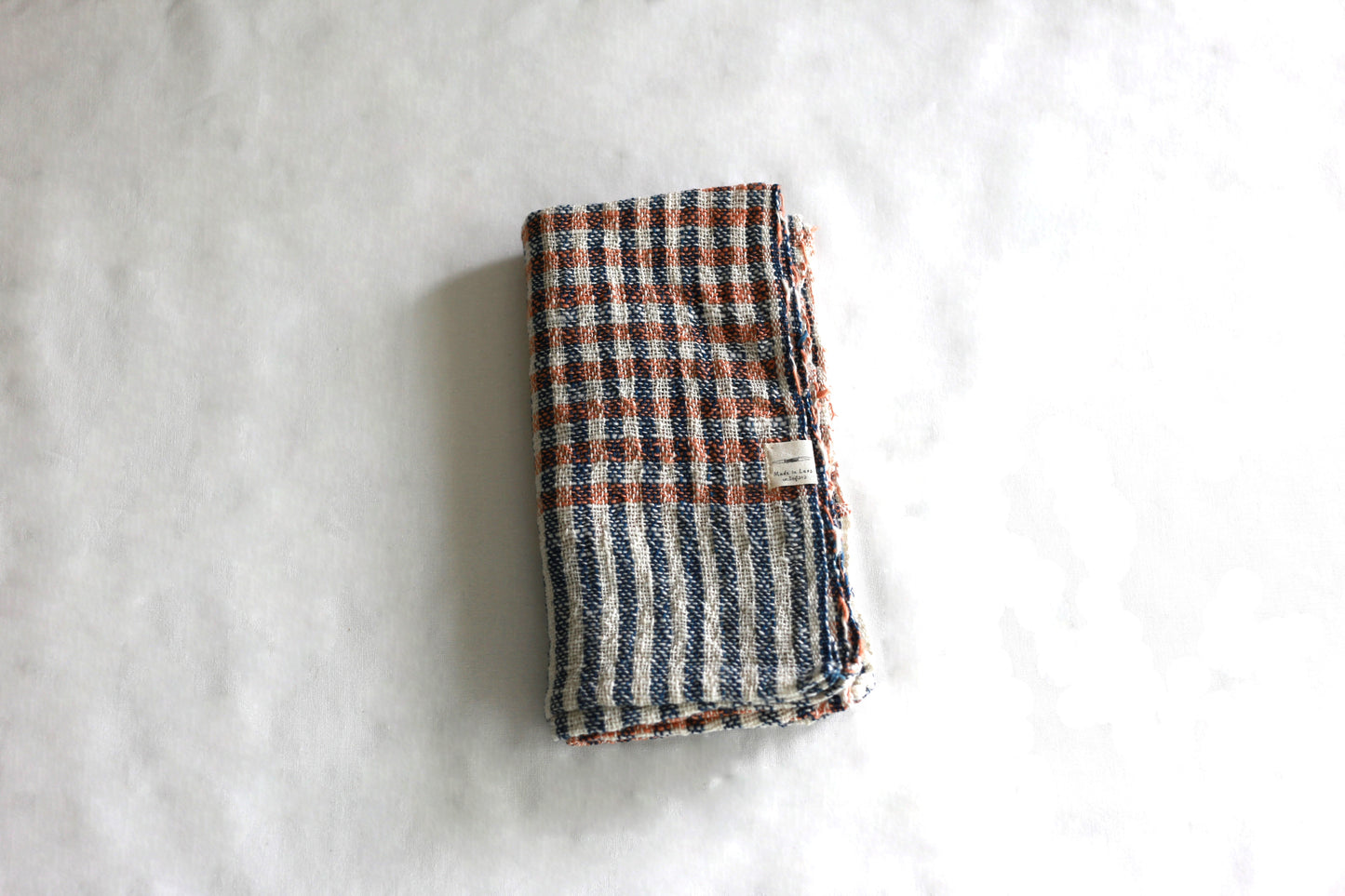 手紡ぎのやわらかいフェイスタオル