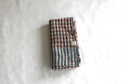 手紡ぎのやわらかいフェイスタオル