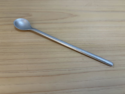 軽くて扱いやすいアルミ製カトラリー