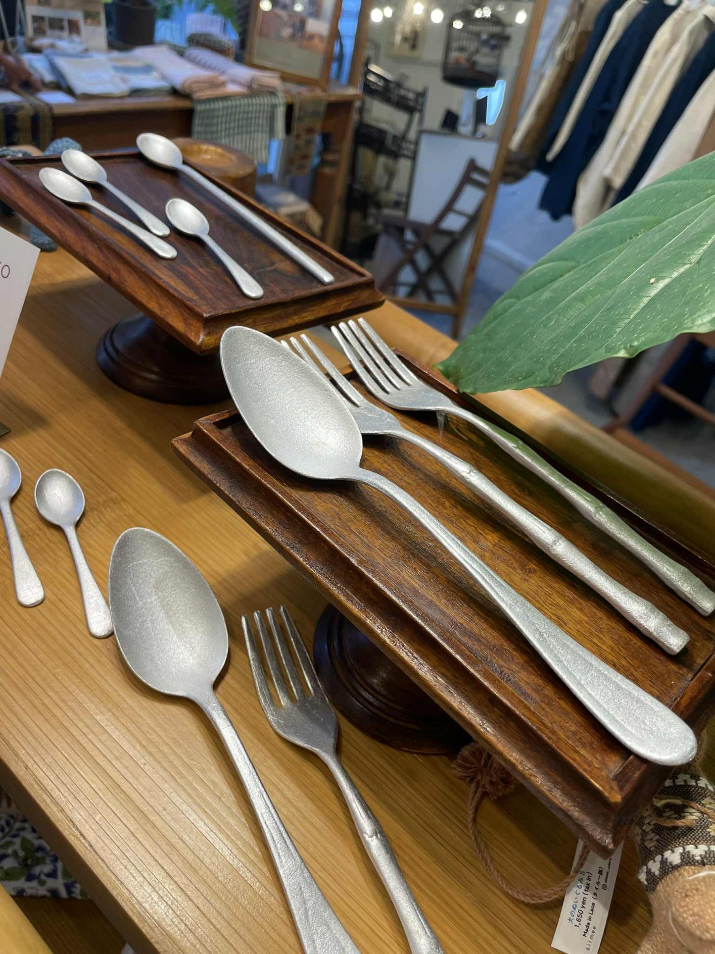 軽くて扱いやすいアルミ製カトラリー