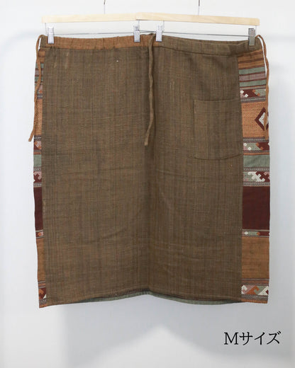 sinh maki skirt タイルー族もよう