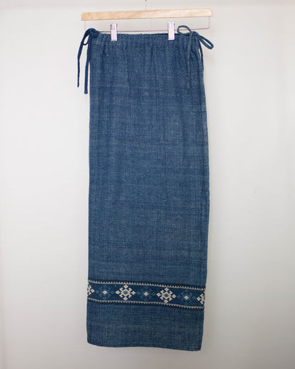 sinh maki skirt タイルー族ライン