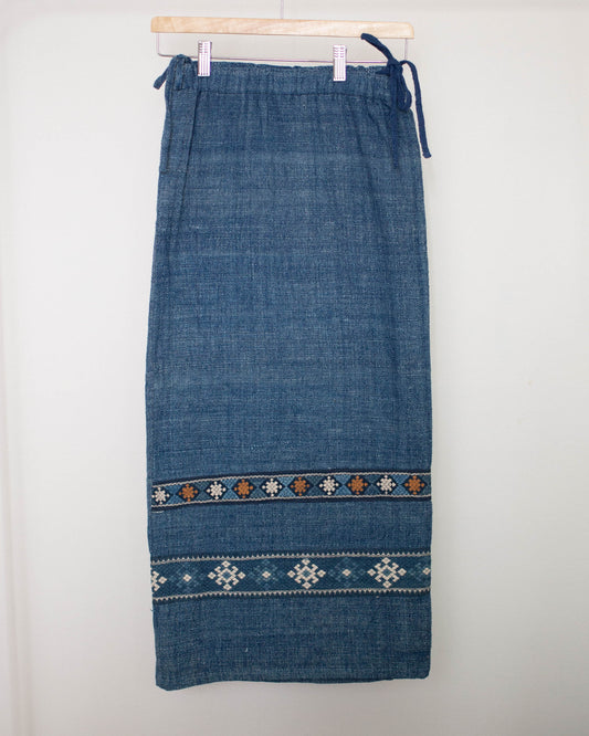 sinh maki skirt タイルー族ライン