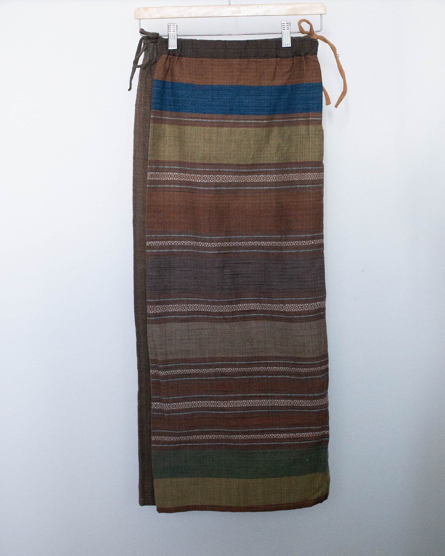 sinh maki skirt ブアローイさんのストライプ