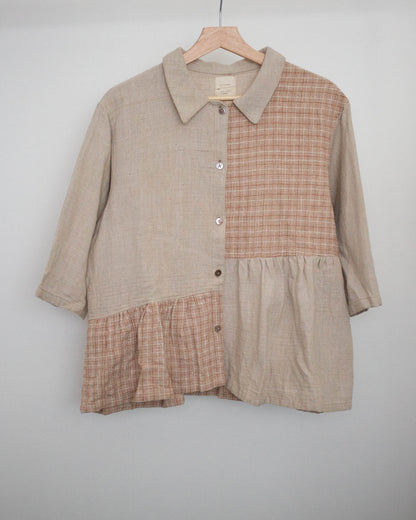 teela shirt  ベージュなテキスタイルミックス