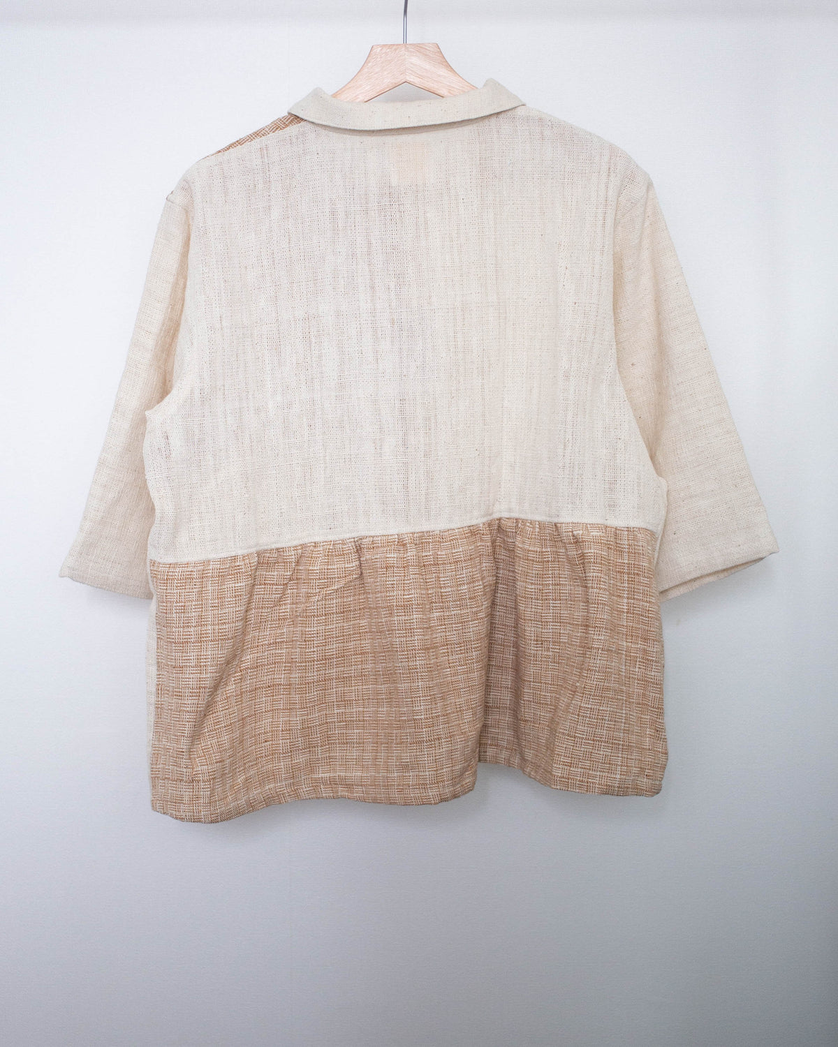 teela shirt 生成りとゆらぎ格子